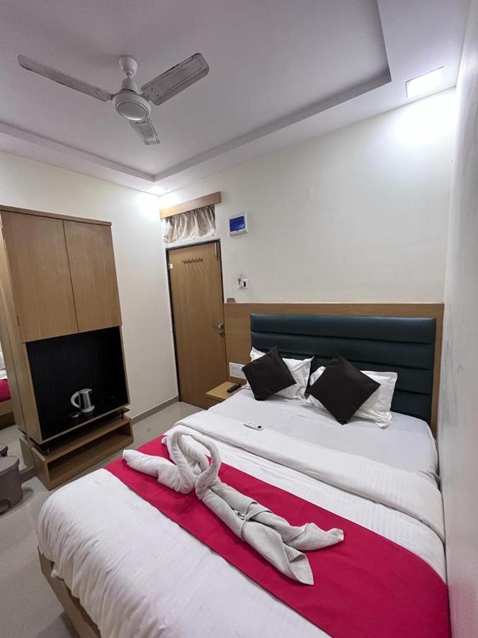 Hotel Sai Grand Residency Mumbai Exteriör bild